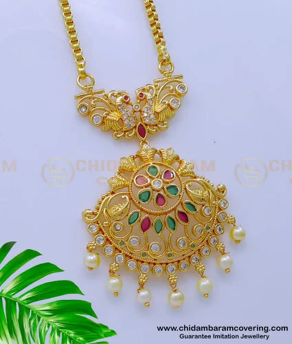 Peacock design sale gold pendant